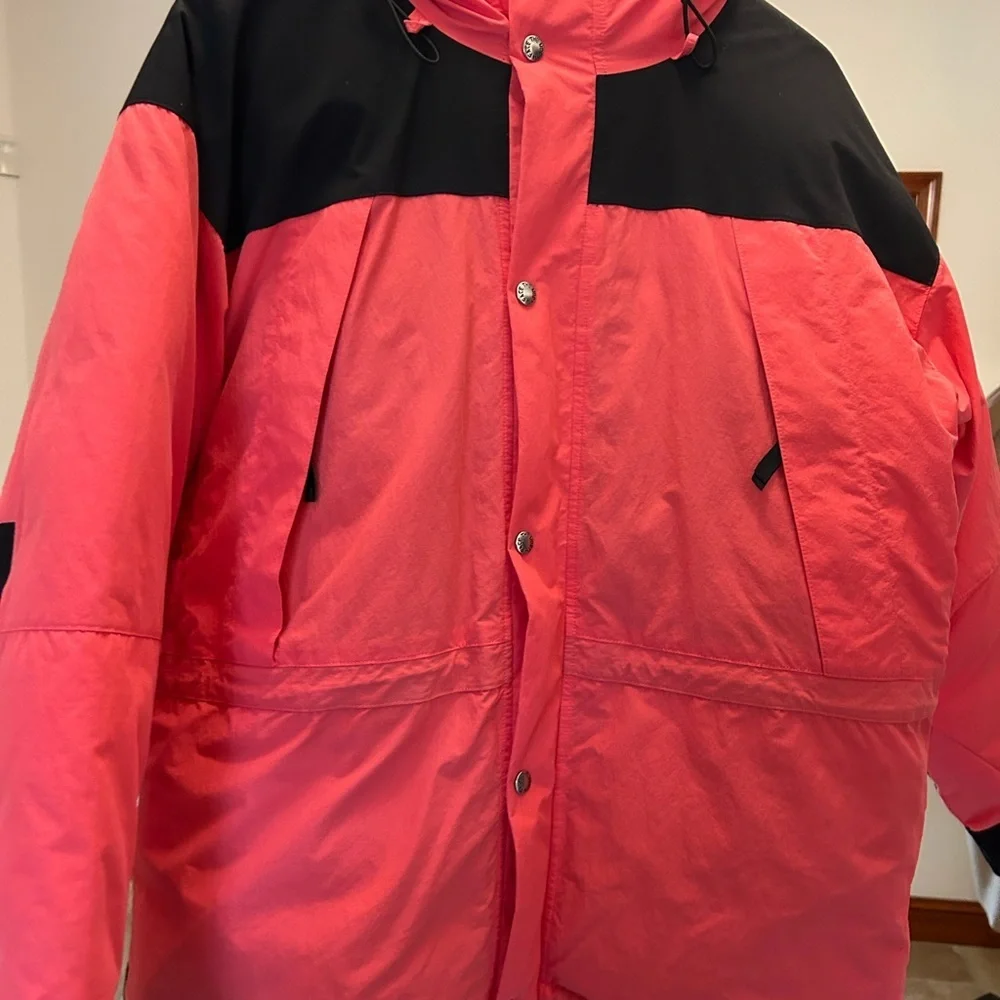 Women's Gucci X Northface, collaboration, puffer jacket size medium NWT - Picture 4 of 13